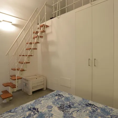 2 Bedroom Beautiful In Appartement Loano